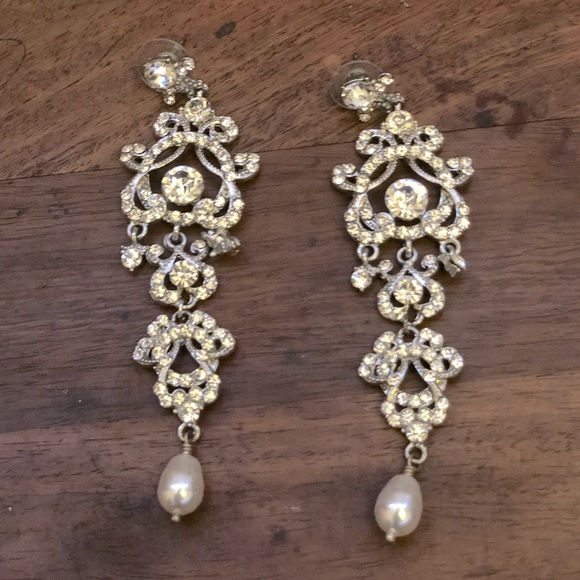 Queen Me Bridal, glamour drop earrings - Picture 1 of 3